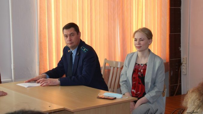 прокурор школы 00007